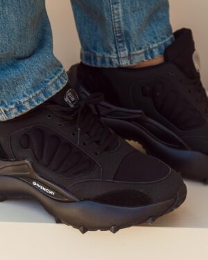 GIV-01 - shoes kr s25